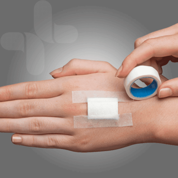 AEROTAPE White Microporous Paper Tape 2.5cm x 5M Box/12 - Image 2